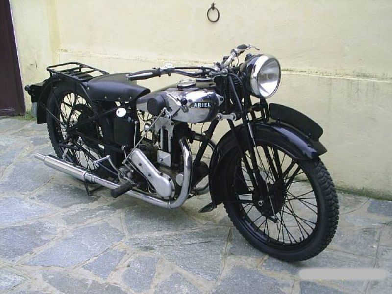 Ariel 250 valvole in testa anni '30
