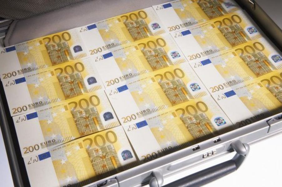 Offrono prestiti tra individui nei brevi termini e lungo termine