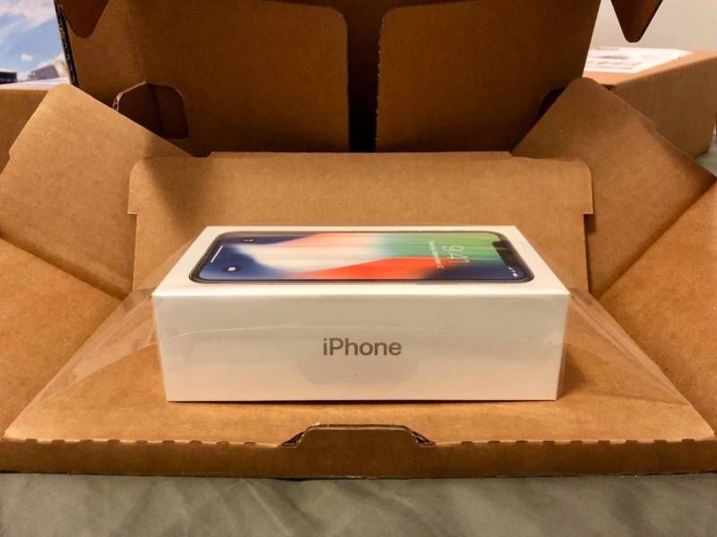 Samsung galaxy S9 450euro e Apple iPhone X 420euro