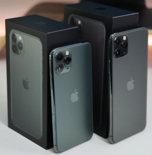 Apple iPhone 11 Pro 64GB  = 500 EUR,  iPhone  11 Pro Max 64GB = 530 EUR ,iPhone XS 64GB 350EUR