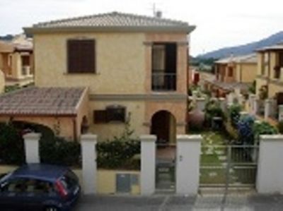�� VILLASIMIUS VILLA CON GIARDINO E LOGGIATI ��