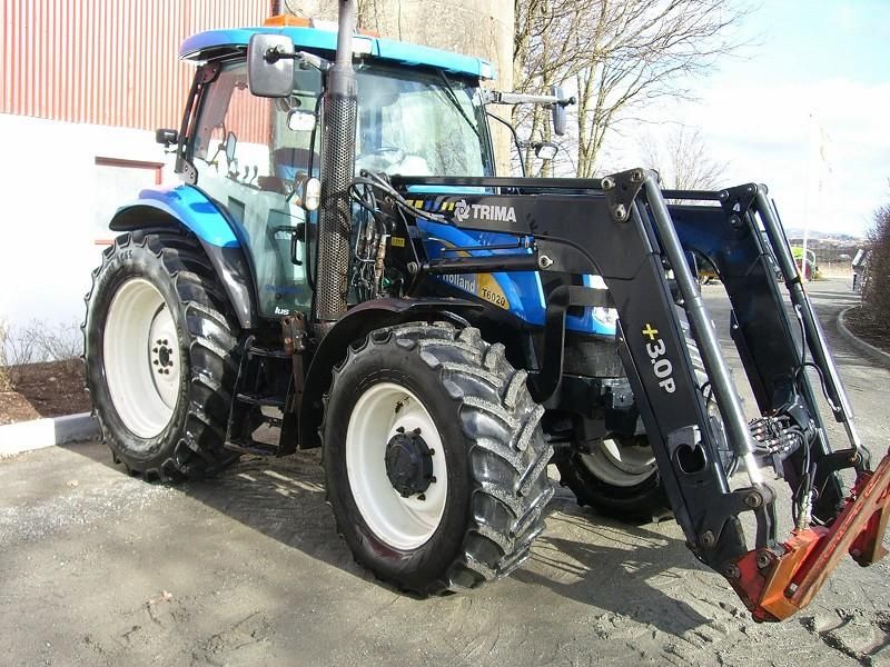 Trattore New Holland T6020 pi�