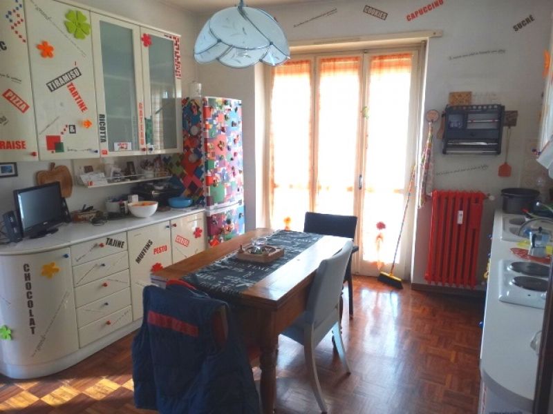Vendiamo appartamento trilocale a Montanaro (Torino)
