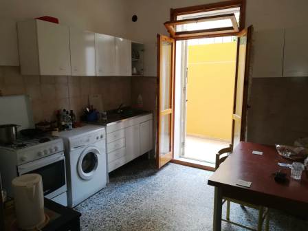 Alghero centrale appartamento triletto con cortile privato !!!