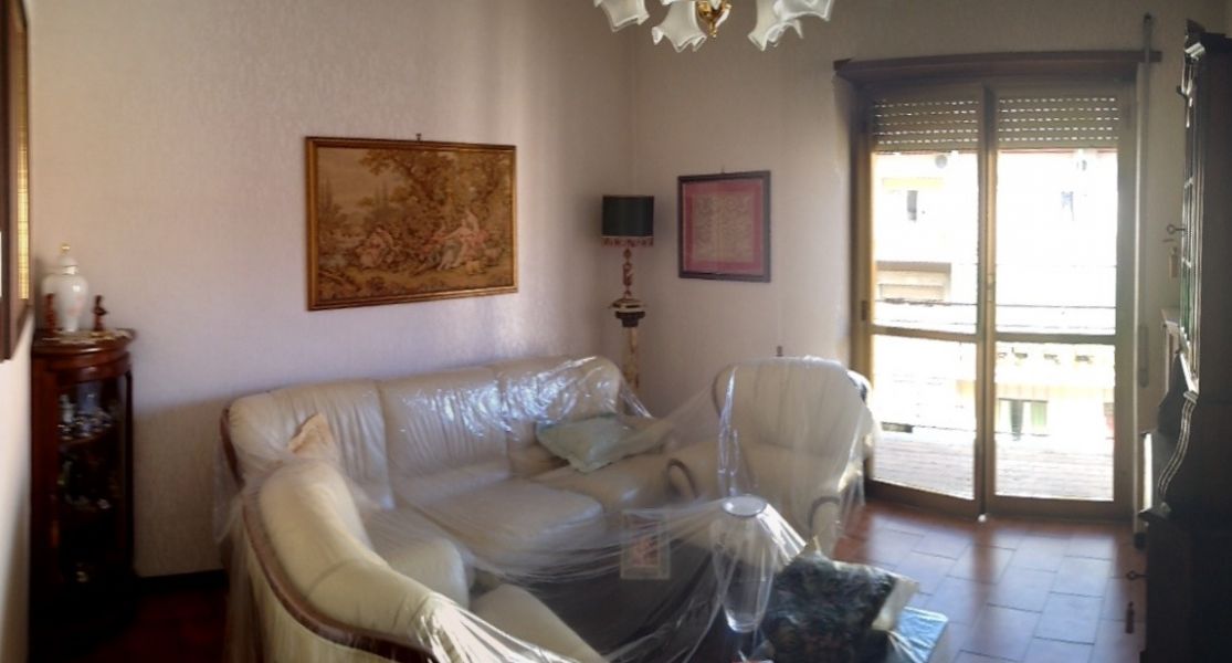 Casalbertone ultimo piano con balcone 285