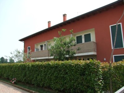 S.Maria di Sala stupendo appartamento 100 mq arredato di 2 anni