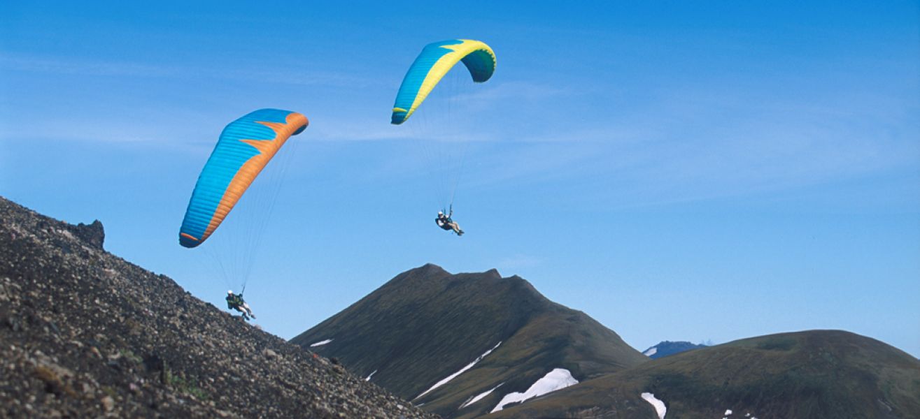 Volo Libero Bergamo, il volo in deltaplano e parapendio