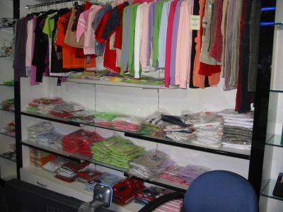 stock abbigliamento bambini