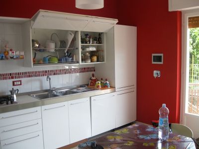 Imperia On. appartamento ristrutturato con balcone � 240.000