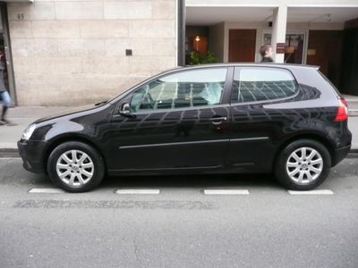 VOLKSWAGEN Golf 5