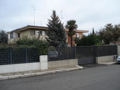Villa valenzano 270 mq