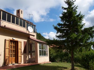 CASA IN MONTAGNA SUI SIBILLINI (LIBERA A CAPODANNO)