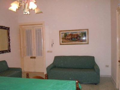 In Sicilia a Marsala affitto appartamentino in centro www.casevacanzemarsala.info 333 62 12 981 