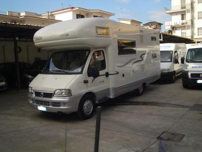 CAMPER