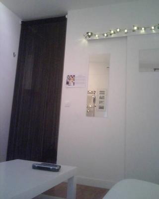 Privato affitta appartamento / monolocale in centro a Parigi zona R�publique 2 persone