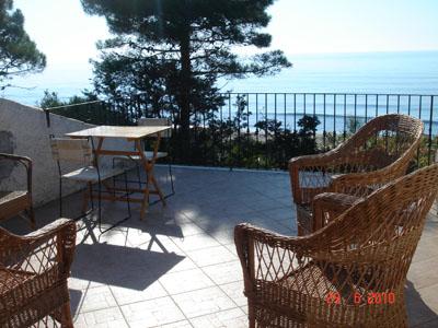 APPARTAMENTO CON TERRAZZA SUL MARE � 4 POSTI LETTO � MARINA DI TERTENIA