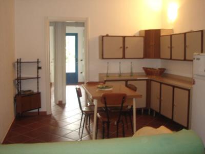 CONFORTEVOLE APPARTAMENTO A 1 MINUTO DAL MARE -  4 POSTI LETTO