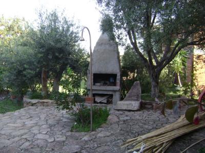 CASA AL MARE CON GIARDINO A 2 MINUTI DALLA SPIAGGIA.