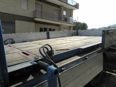 vendo camion gru iveco 90 130  Euro 4000