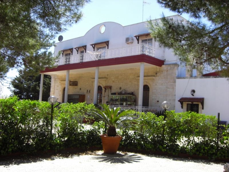 Privato vende hotel-residence