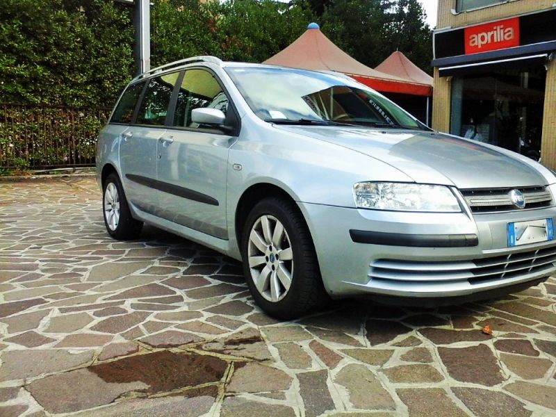Vendesi Fiat Stilo 1.600 16V Multi Wagon Dynamic