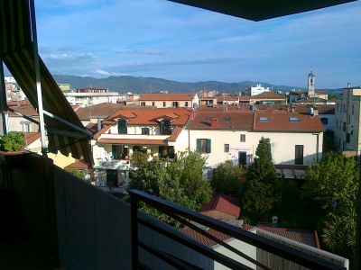Attico in centro a Follonica con garage e vista