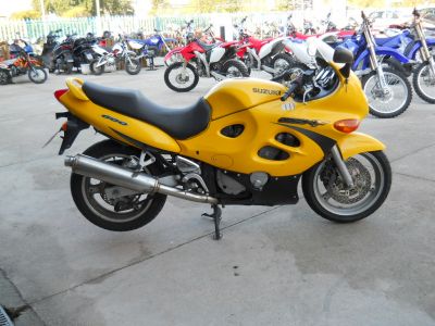 SUZUKI GSX 600