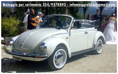 Noleggio maggiolone cabrio d'epoca per cerimonia a Caserta, Napoli e Salerno