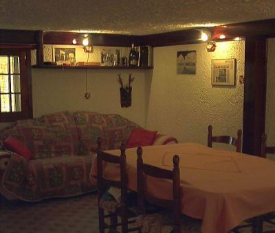 Privato offre porz. bifamiliare