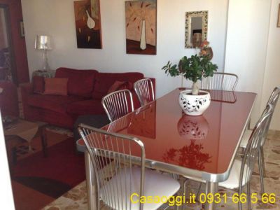 Viale Tunisi Piano 4 Viale Tunisi, appartamento quadrivani al piano intermedio di uno stabile ristru