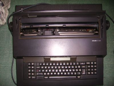 Olivetti ET 225 