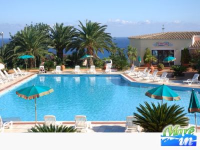 A soli 350 mt dal mare, affitto in bellissimo residence con piscina