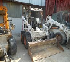 Vendesi minipala gommata Bobcat 843