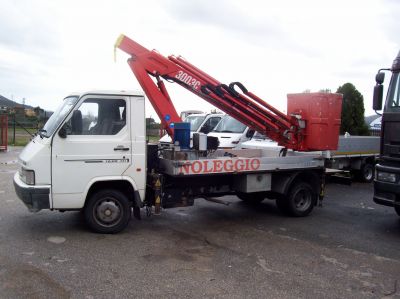 NISSAN TRADE 