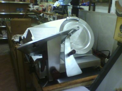 affettatrice salumi professionale 