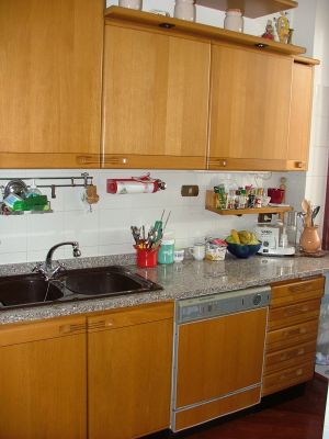 VENDO CUCINA COMPONIBILE