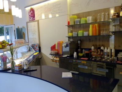 Piccola Gelateria/Bar/Paninoteca in Austria