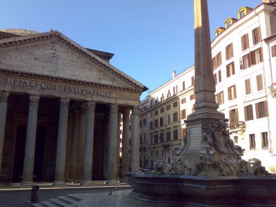 UNA ELEGANTE CASA  NEL CUORE DI ROMA A SOLO 80 � AL GIORNO 