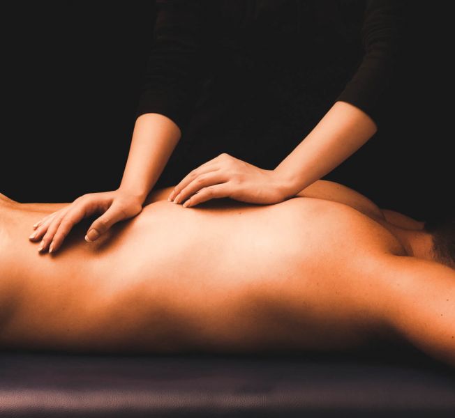 Splendide massaggiatrici vi aspettano per dolci trattamenti 