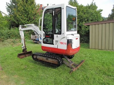 Mini escavatore Takeuchi TB016