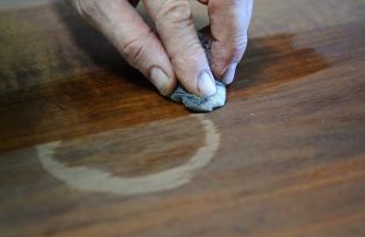 Restauratore italiano mobili