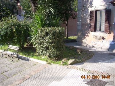 nuda propriet� vendo  in zona Garbatella antica 160 mila euro