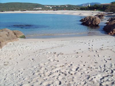 Sardegna, Isola Rossa, privato affitta.