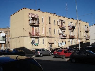 Trivani via g petroni