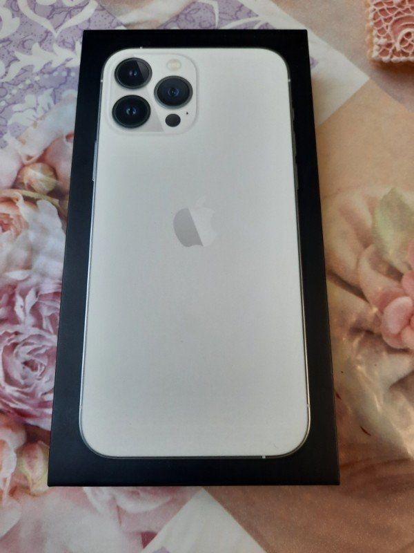 Hello i am selling