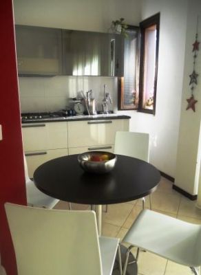 APPARTAMENTO IN CENTRO IN PICCOLO CONDOMINIO DI PREGIO