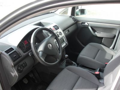 VW TOURAN 1.9 TDI  105 CV �CONCEPLI