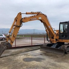Vendesi escavatore cingolato Case