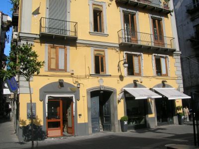 PIAZZA OREFICI APPARTAMENTO CON TERRAZZO