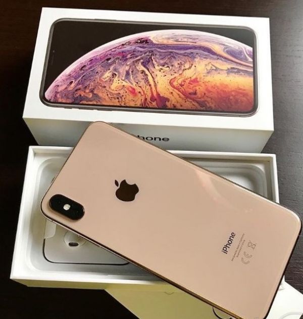 Apple iPhone XS 64GB 400 EUR  ,iPhone XS Max 64GB  430 EUR ,iPhone X 64GB  300 EUR,iPhone XR 64G